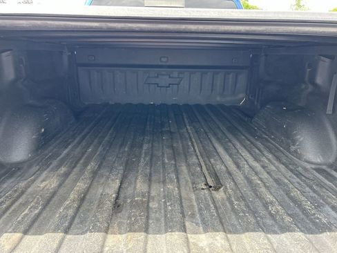 Used 2018 Chevrolet Silverado 1500 LT w/ All Star Edition AWD/4WD image 9