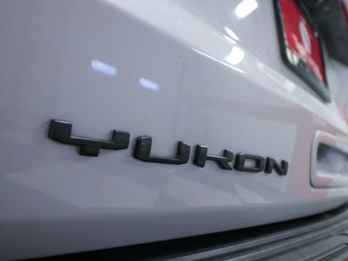 Used 2022 GMC Yukon XL Denali RWD image 38