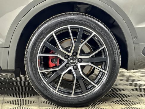 Used 2023 Audi SQ5 Prestige w/ Prestige Package image 25