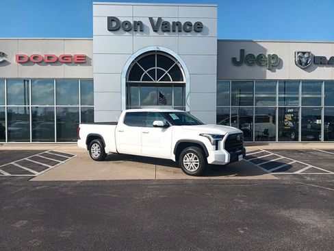 Used 2022 Toyota Tundra SR5 image 1