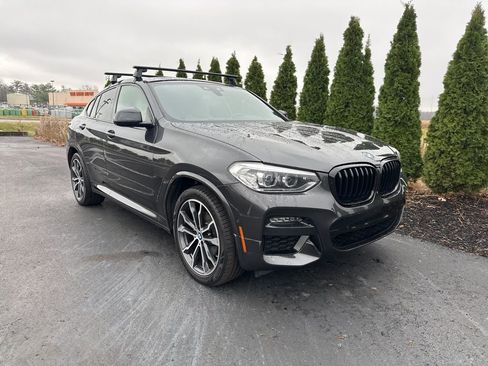 Used 2021 BMW X4 xDrive30i w/ M Sport Package image 2