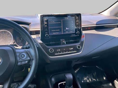 Used 2021 Toyota Corolla LE FWD image 6
