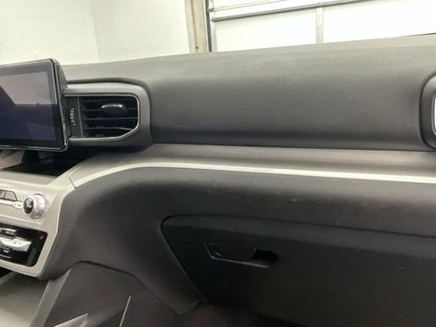Used 2023 Ford Explorer XLT w/ Equipment Group 202A image 13