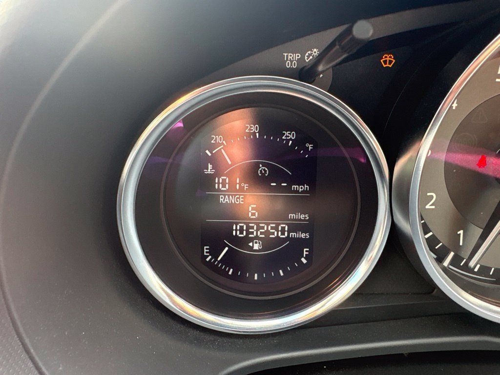 Used 2021 MAZDA MX-5 Miata Sport RWD image 18