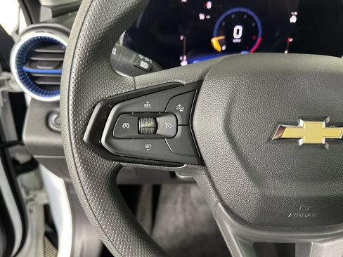 Used 2024 Chevrolet Trax LT FWD image 13