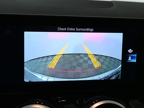 Certified 2022 Mercedes-Benz GLA 250 4MATIC image 24