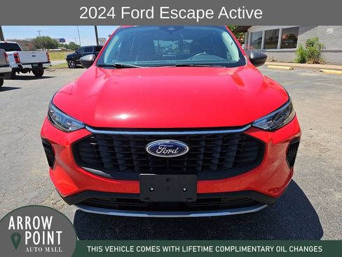 Used 2024 Ford Escape Active FWD image 3