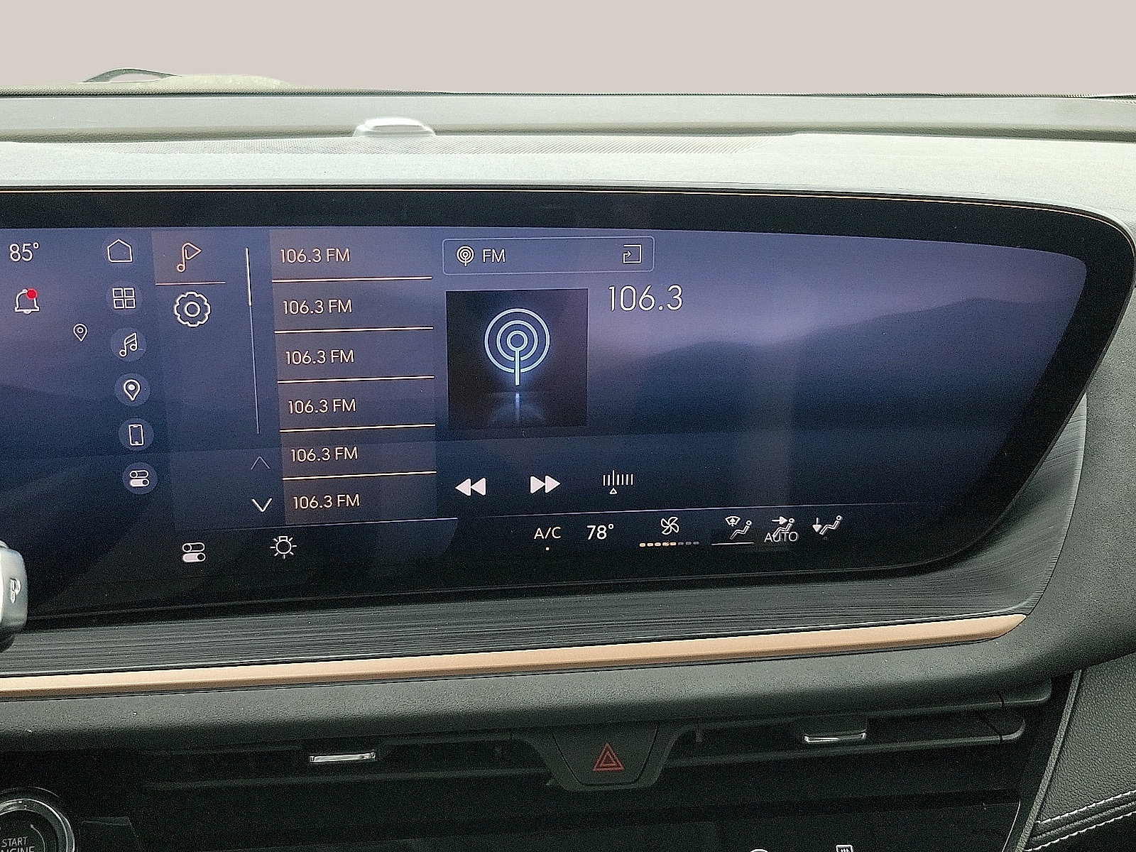 Used 2025 Buick Envision Sport Touring AWD/4WD image 15