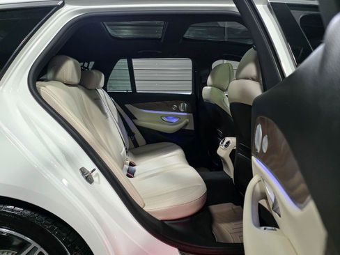 Used 2017 Mercedes-Benz E 400 4MATIC Wagon image 20