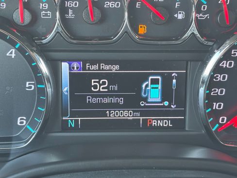 Used 2018 Chevrolet Tahoe LT image 8