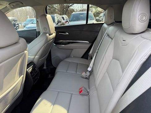 Used 2019 Cadillac XT4 Luxury w/ Cold Weather Package image 23