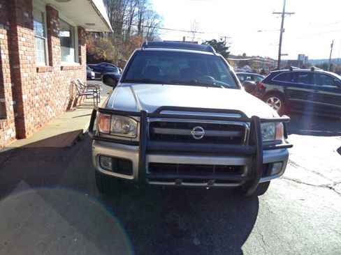 Used 2004 Nissan Pathfinder SE w/ (SRF) SE Sunroof Pkg image 5
