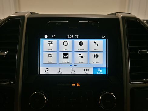 Used 2018 Ford F150 Lariat AWD/4WD image 17