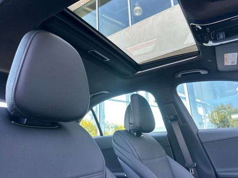 New 2025 Mercedes-Benz C 300 Sedan image 16