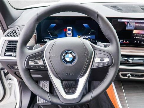 Certified 2025 BMW X5 xDrive50e w/ Parking Assistance Package image 13