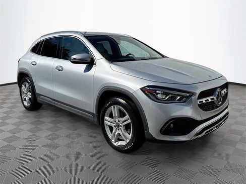 Used 2021 Mercedes-Benz GLA 250 w/ Premium Package image 4