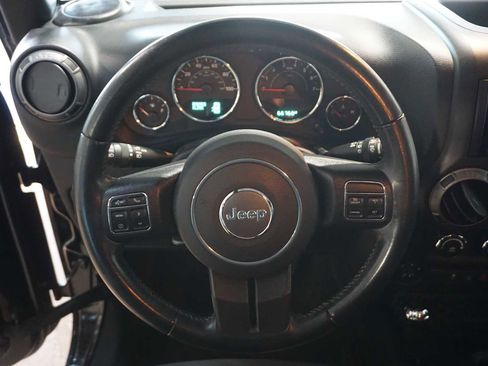 Used 2018 Jeep Wrangler Unlimited Sport S image 17