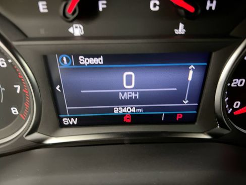 Used 2023 GMC Acadia SLE FWD image 12