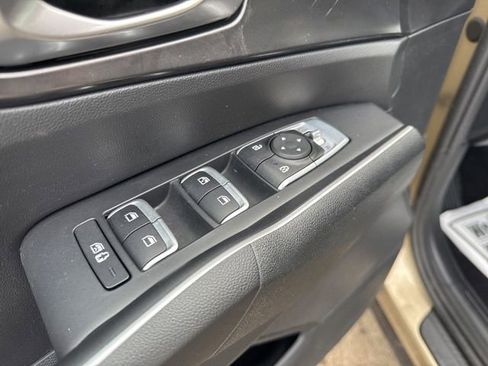 Used 2021 Kia Sorento S w/ Panoramic Sunroof Package image 8