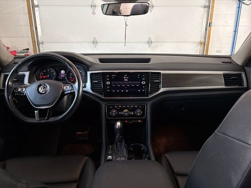 Used 2018 Volkswagen Atlas SEL AWD/4WD image 18