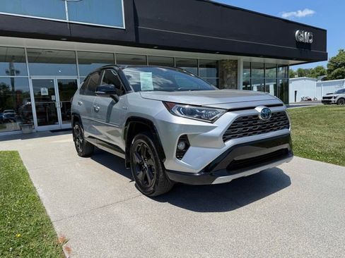 Used 2021 Toyota RAV4 XSE AWD/4WD image 1