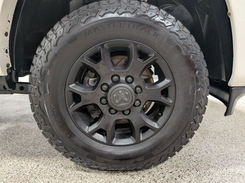 Used 2019 RAM 3500 Laramie image 13