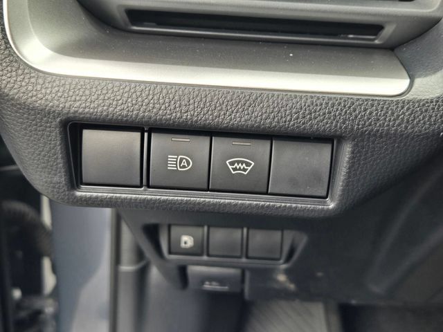 Used 2025 Toyota Prius LE FWD image 26