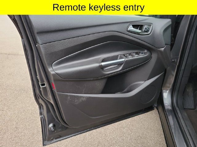 Used 2018 Ford Escape Titanium w/ Ford Safe & Smart Package AWD/4WD image 20