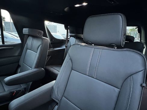 Used 2025 Chevrolet Tahoe RST w/ Comfort Package image 31