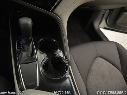 Used 2018 Toyota Camry LE image 31