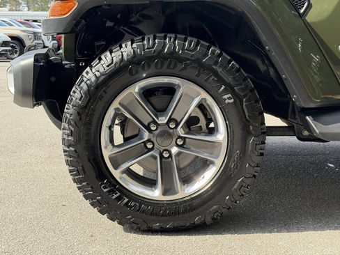 Used 2021 Jeep Wrangler Unlimited Sahara image 11