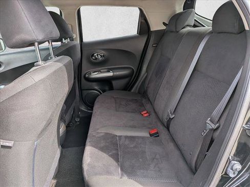 Used 2015 Nissan Juke SV w/ Cold Weather Package image 19