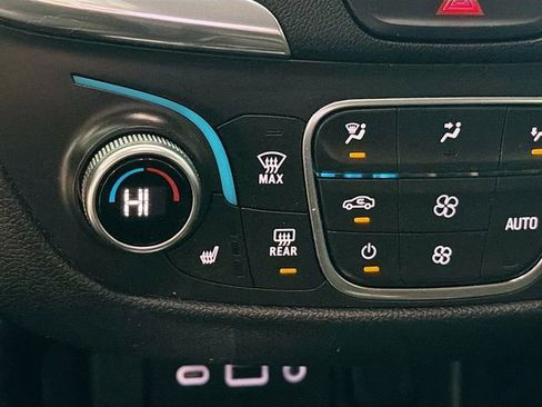 Used 2019 Chevrolet Equinox LT image 19