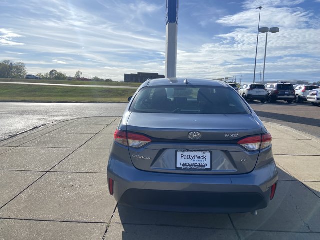 Used 2025 Toyota Corolla LE FWD image 8