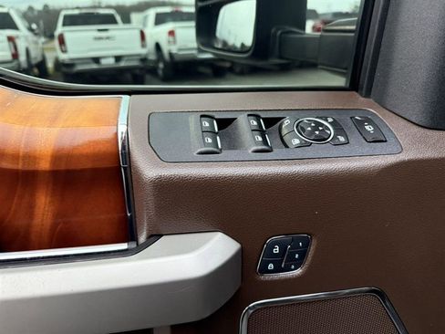 Used 2017 Ford F250 King Ranch w/ King Ranch Ultimate Package image 35