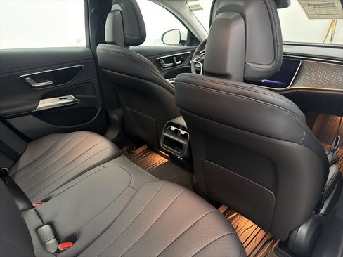 Used 2026 Mercedes-Benz E 350 Sedan image 25