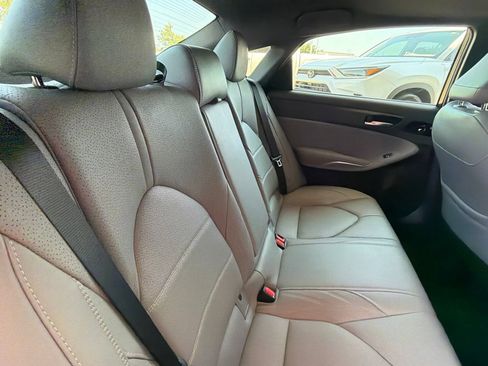 Used 2020 Toyota Avalon Limited w/ Advanced Safety Package FWD image 20