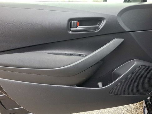 Used 2025 Toyota Corolla LE image 14