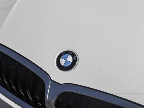 Used 2023 BMW 330i Sedan w/ Premium Package RWD image 11