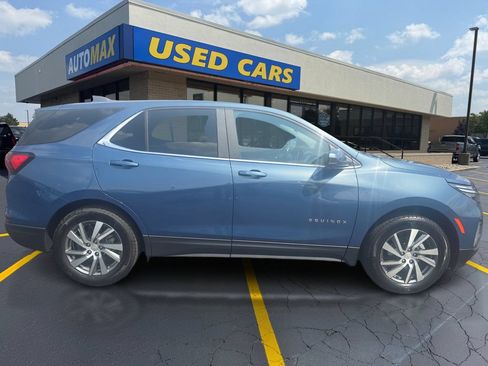 Used 2024 Chevrolet Equinox LT AWD/4WD image 2