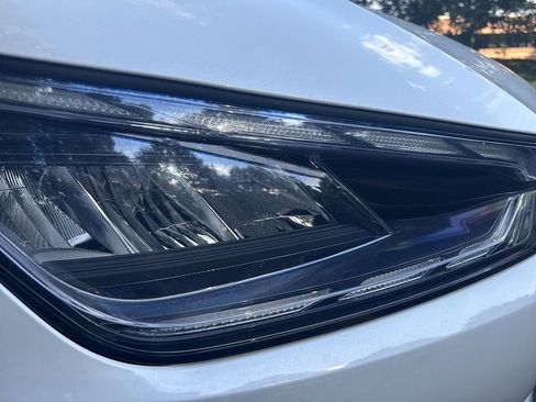 Used 2024 Kia EV6 Light RWD image 10