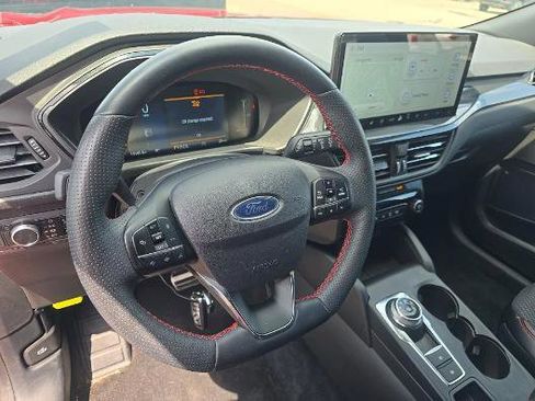Used 2024 Ford Escape ST-Line w/ Tech Pack #1 AWD/4WD image 8