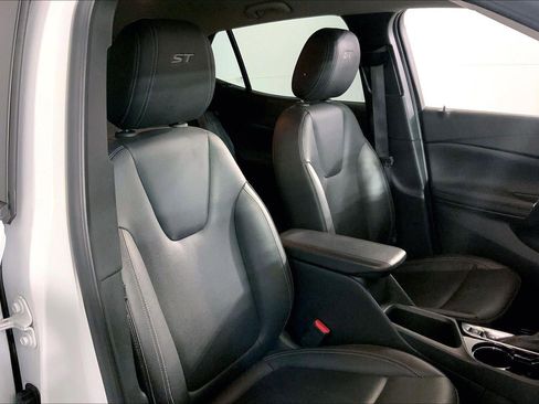 Used 2024 Buick Encore GX Sport Touring image 7