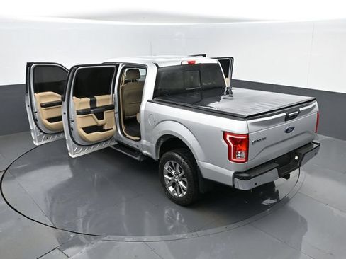 Used 2017 Ford F150 XLT w/ Equipment Group 302A Luxury AWD/4WD image 26
