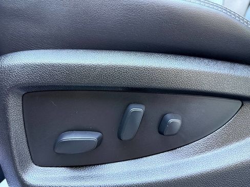 Used 2019 GMC Sierra 2500 Denali w/ Duramax Plus Package AWD/4WD image 22