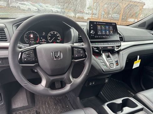 Certified 2026 Honda Odyssey Sport-L image 14