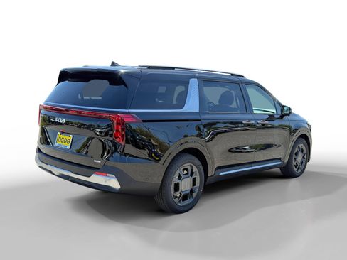 New 2026 Kia Carnival SX FWD image 5