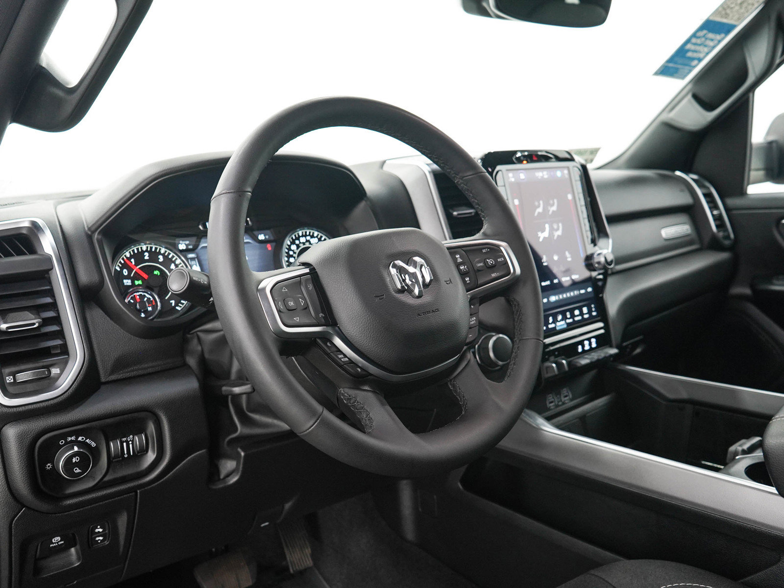 Used 2025 RAM 1500 Big Horn AWD/4WD image 25