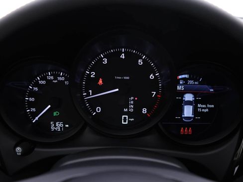 Used 2025 Porsche Macan image 23