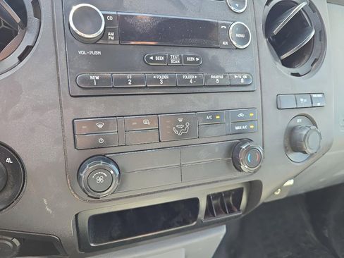 Used 2015 Ford F250 XL w/ Power Equipment Group image 12